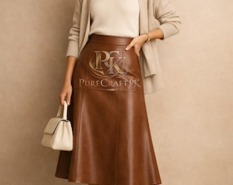 Saia midi evasê em couro legítimo | Cintura alta para o trabalho