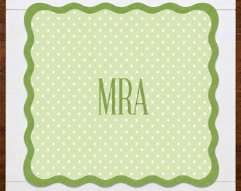 Personalisierte grüne Mahjong-Matte, personalisierter Name Mahjong-Matte, Preppy-Spieltischmatte, amerikanisches Mahjong-Geschenk, ausgebogter Rand