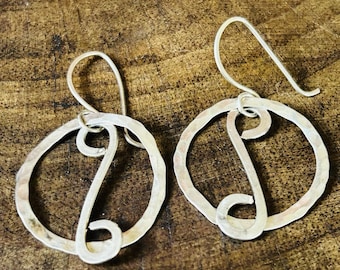 Vintage Hammered Sterling Silver Handmade Abstract Circle Dangle Earrings