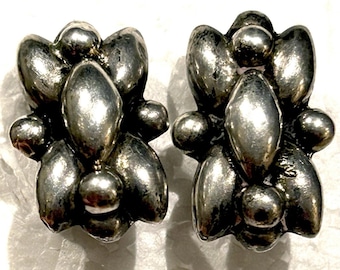 Vintage Mexican Sterling Silver Abstract Cluster Flower Screwback Earrings 6.31g