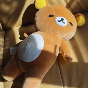 Rilakkuma plyschkudde kawaii björn gosedjur mjuk brun björn kudde söt rumsdekor present till barn estetisk plysch bil ryggstöd