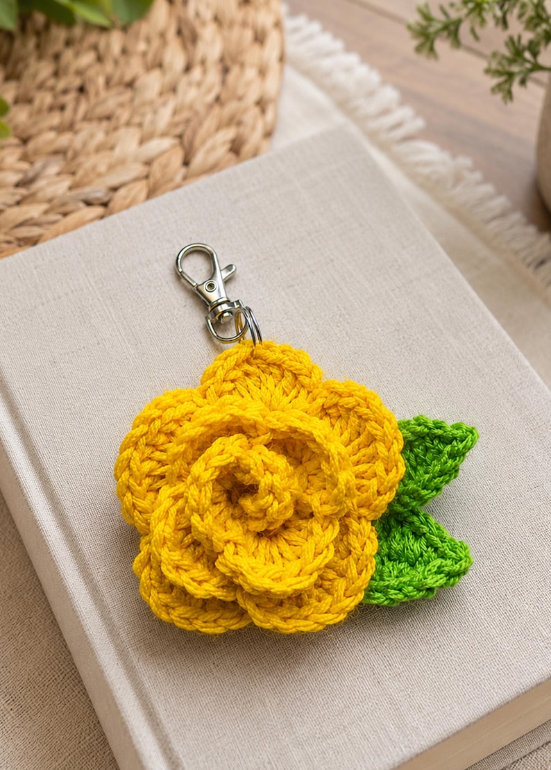Modèle de porte-clés rose au crochet (pour les débutants) (Modèle PDF) image 12