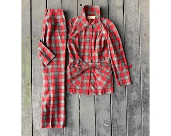 Ensemble veste et pantalon safari Pendleton vintage années 70, en laine à carreaux rouges, avec ceinture, taille 14