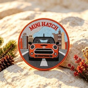 Patch bordado clássico Mini Hatch, aplique termocolante vintage para carro britânico, estilo automotivo retrô.