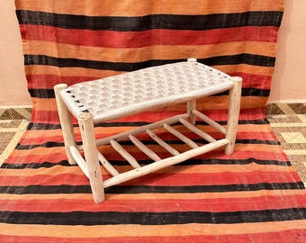 Banco marroquino artesanal de madeira com corda e espaço para armazenamento – Banco para sapatos com detalhes em corda – Organizador para hall de entrada