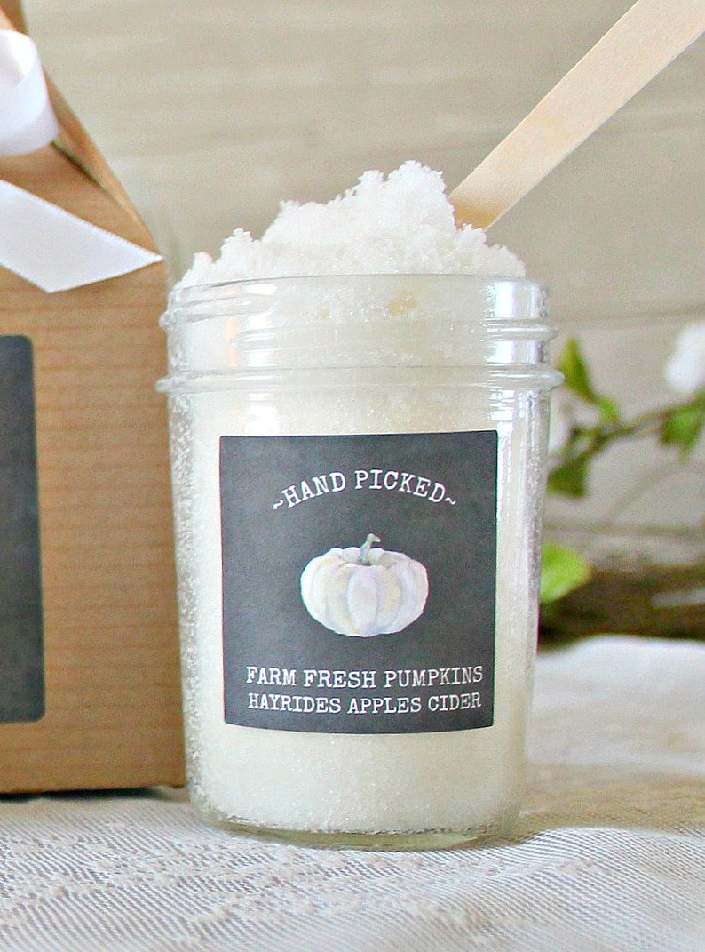 Fall Gifts / Thanksgiving Gift / Hostess Gift / Housewarming Gift / 8 oz candle & Sugar Scrub / Fall Candle Gift Set / Gift For Her / Autumn bild 3