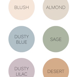 Puede incluir: Seis muestras de color etiquetadas con los nombres: Blush, Almond, Dusty Blue, Sage, Dusty Lilac y Desert.