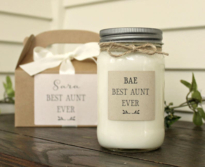 Best Aunt Ever / Gift for Aunt / 16 Oz Soy Candle / BAE / Etsy