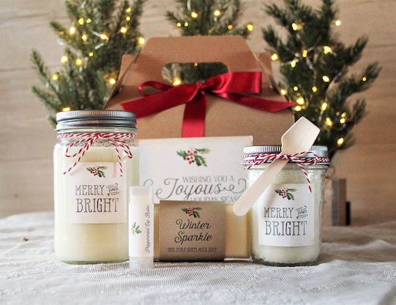 20+ Best Christmas Hostess Gifts - Gifts Your Holiday Host Will Love