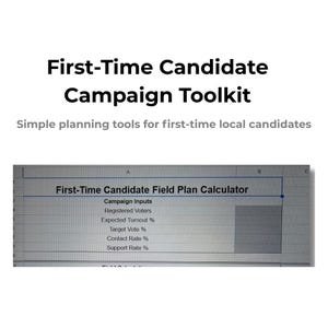 Könnte beinhalten: Ein Screenshot einer Tabelle mit dem Titel "First-Time Candidate Field Plan Calculator". Die Tabelle enthält Felder für Kampagneneingaben, registrierte Wähler, erwartete Wahlbeteiligung, Zielwahl, Kontaktquote und Unterstützungsquote. Der Text "First-Time Candidate Campaign Toolkit" ist ebenfalls enthalten.
