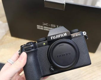 Fujifilm X S10 Ideal Camera for Vlogging and Photography