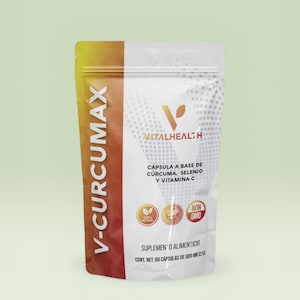May include: A white and gold supplement pouch with the text "V-CURCUMAX" and "VITALHEALTH". The pouch contains capsules with turmeric, selenium, and vitamin C. It also includes the text "SUPLEMENTO ALIMENTICIO" and "CONT. NET. 60 CÁPSULAS DE 500 MG C/U".