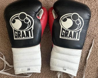 Grant Professional Boxing Gloves Authentic Lace-Up Sparring Training Gear Black, White & Red Cowhide Leather Rare Sports Equipment