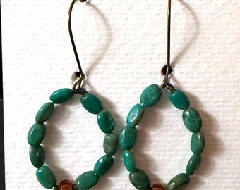 Hoepeloorbellen met turkoois en barnsteen brons Boho Stephanie Aune
