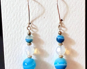 Blauw gestreepte agaatkristal oorbellen Artisan hanger Stephanie Aune J3036