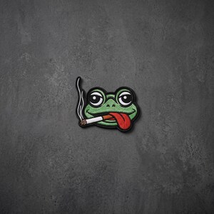 Funny Smoking Frog Patch, Cute Green Toad Cigar Iron On Patch, Whimsical Animal Sew On Patch for Cap Jacket Clothing Backpack Vibe