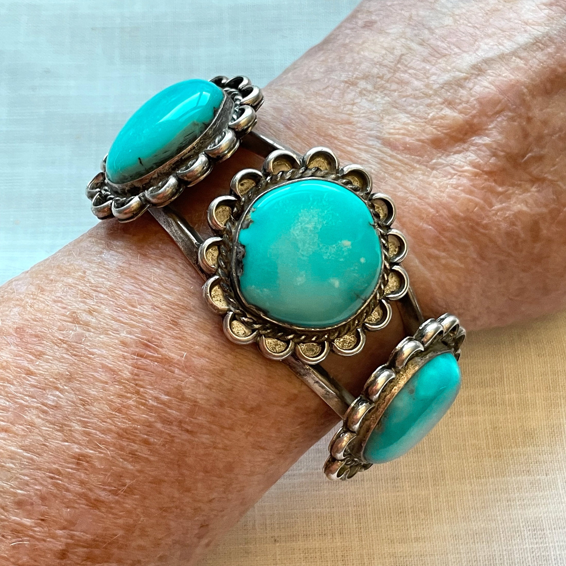Vintage 60s Navajo, Blue Gem Turquoise Native American Cuff
