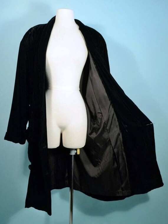 Norma Kamali Vintage Black Velvet Coat, Double Br… - image 4