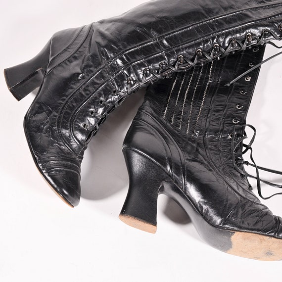 Vintage 1960s Black Leather Lace up Granny Boots b