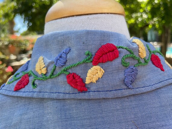 Vintage 60s/70s Hand Embroidered Chambray Blouse,… - image 8