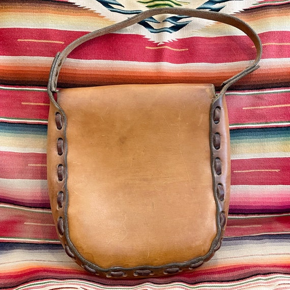 Vintage Hand Tooled Leather Shoulder Bag, Wild Ca… - image 6