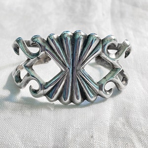 Vintage Navajo Old Pawn Sterling Silver Cuff Bracelet, Fits Small Wrist 48.6G