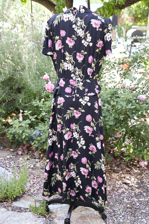 Navy/Pink 90s Peplum Floral Print Dress, Rayon Gr… - image 9