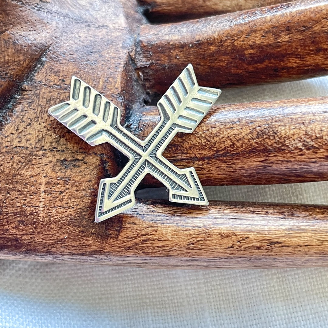 Vintage Fred Harvey Era Crossed Arrows Sterling Silver/Turquoise Stamped Brooch 2 3/8