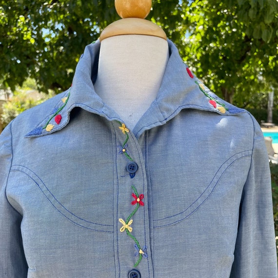 Vintage 60s/70s Hand Embroidered Chambray Blouse,… - image 2