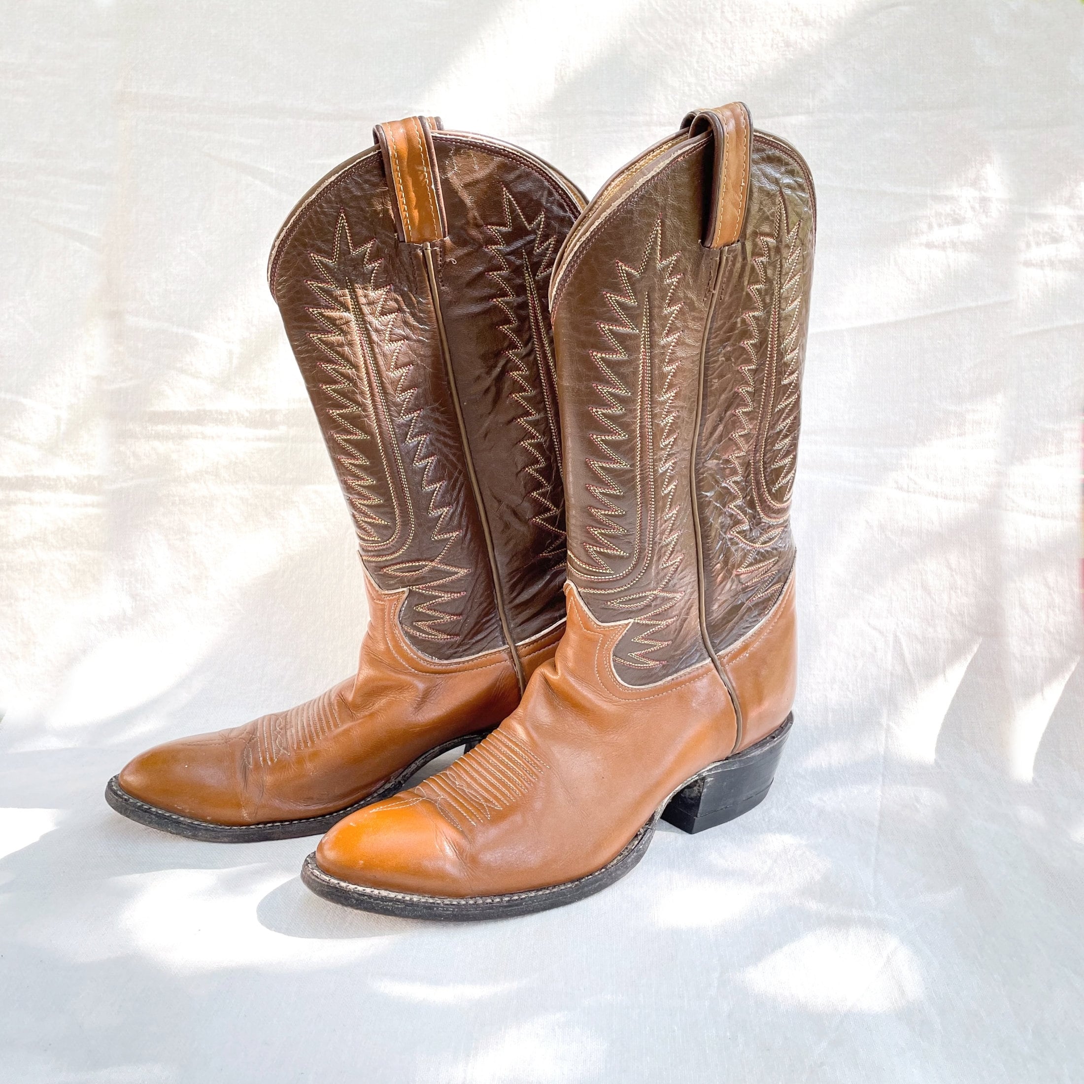 Vintage Leather Tony Lama Cowboy Boots, Style 6210 2 Tone  display picture 3