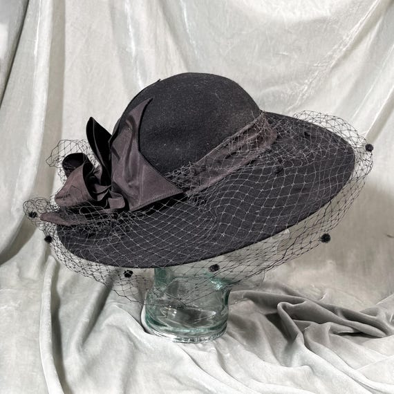 Miss Bierner Vintage Wool Hat VINTAGE Michael Howard Miss Bierner Burgundy Red Fishnet  main image 4