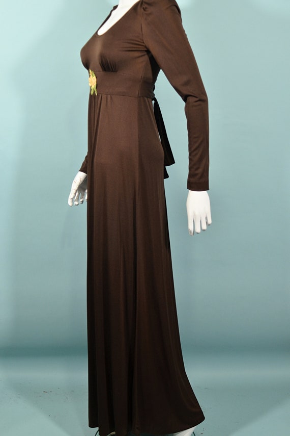 Vintage 70s Brown Knit Maxi Dress w/Applique Flow… - image 7