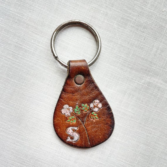 Vintage 60s/70s Tooled/Painted Leather Key Fob, H… - image 7