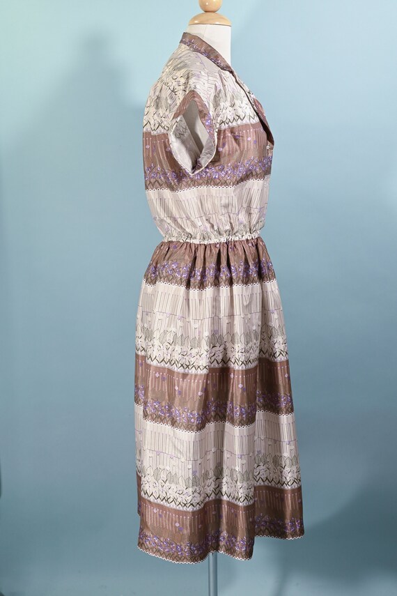 Vintage Day Dress, Whimsical Floral Print Elastic… - image 7