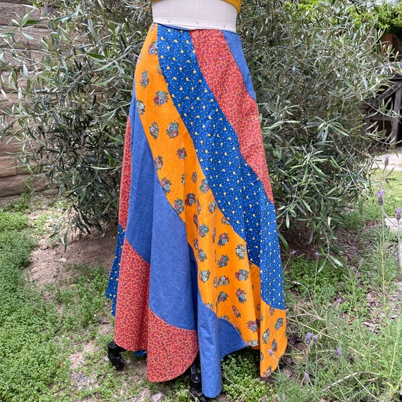 Vintage 70s Patchwork Skirt, Cottagecore Swirl Ma… - image 4