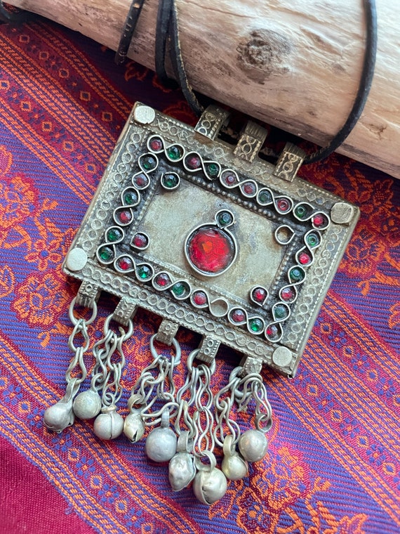 Vintage Afghani Kuchi Silver Tone Pendant Necklace