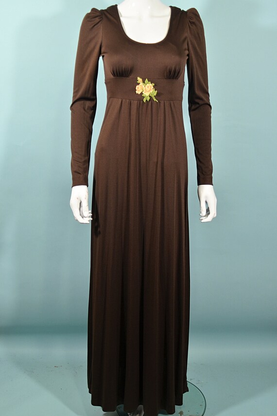 Vintage 70s Brown Knit Maxi Dress w/Applique Flow… - image 2