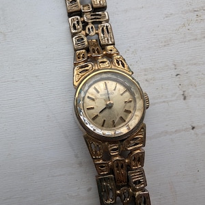 希少 ヴィンテージ Risa ゴールド ナゲット ウォッチ 稼動品 クォーツ Seiko nugget watch - Etsy 日本