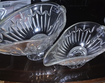 Cristal footed gravy boat set of two