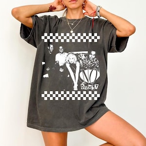 90s Alternative Tee - Etsy
