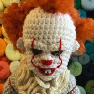 PATRÓN PDF Muñeco Payaso Espeluznante Crochet Amigurumi Patrón Muñeco de Ganchillo imagen 2