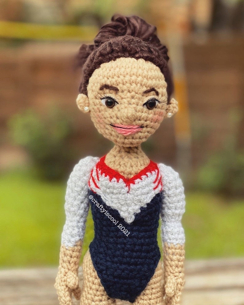 Modèle de crochet de poupée Amigurumi gymnaste image 3