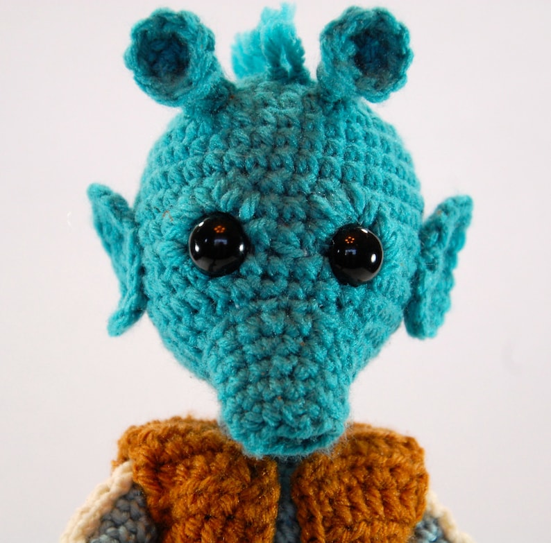 PDF Star Hunter Amigurumi Monster Crochet doll Pattern image 4