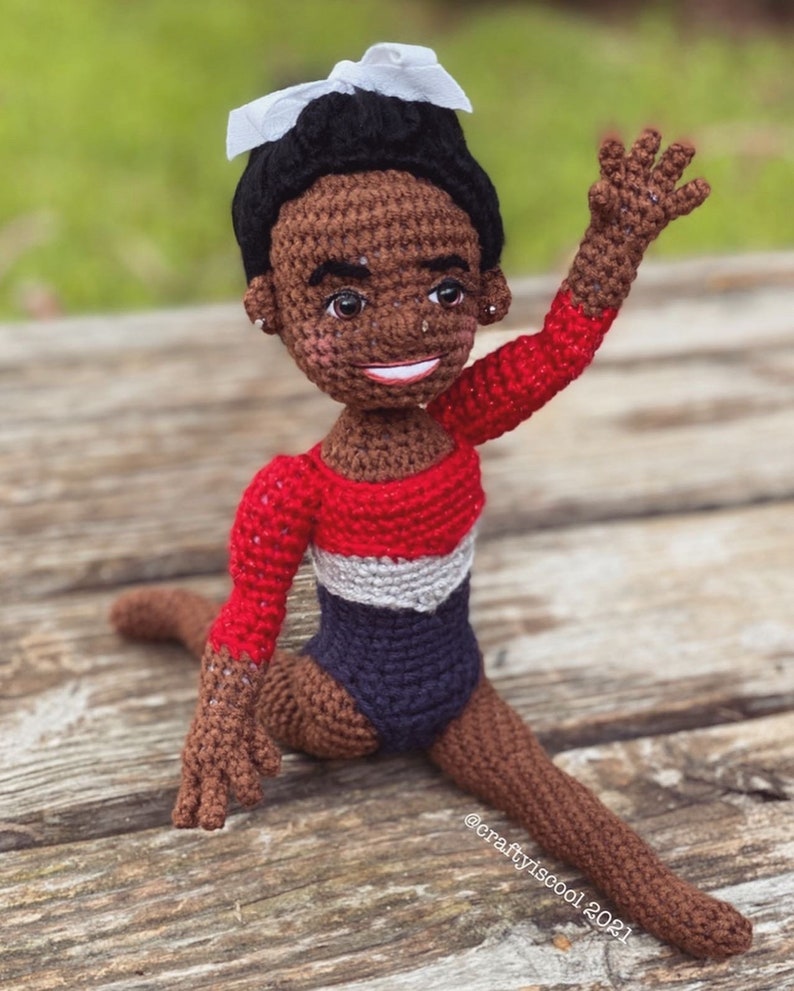 Modèle de crochet de poupée Amigurumi gymnaste image 2