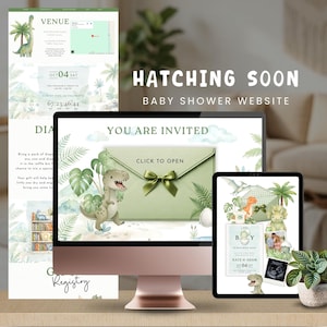 Puede incluir: Una pantalla digital que muestra una plantilla de sitio web para baby shower con ilustraciones de dinosaurios, un sobre verde con un lazo y el texto Hatching Soon Baby Shower Website. El diseño presenta tonos verdes, hojas y dinosaurios.
