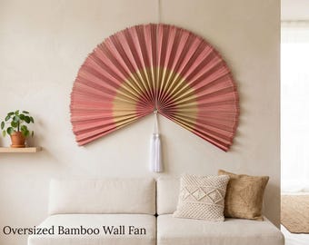 Grand éventail mural en bambou rose, décoration murale d'éventail pliant géant, art mural tête de lit bohème, tenture murale tissée, décoration de chambre à coucher Japandi, art pour chambre d'enfant