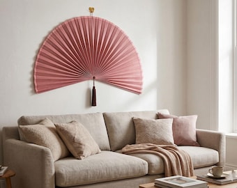 Grand éventail mural en bambou rose, décoration murale bohème, art mural d'éventail pliant fait main, suspension murale orientale avec pampilles, décoration bohème de chambre à coucher