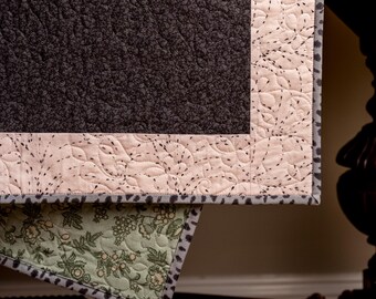 Black Pink Baby Quilt Personalized Baby Gift For Baby Crib Decoration Wall Hanging Nursery Blanket For Infant Sleep Comfort Quilt Floral