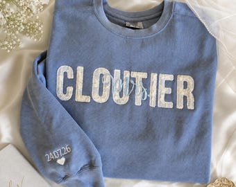 Sudadera de vestido de novia, regalo para la novia, ropa personalizada, nombre personalizado, prendas bordadas, diseño unisex, última camisa, atuendo de luna de miel, nupcial