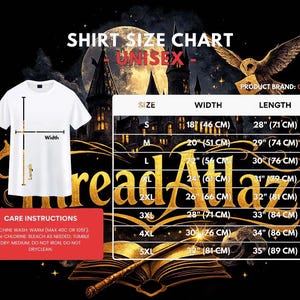 Puede incluir: Camiseta unisex blanca con una tabla de tallas e instrucciones de cuidado. La tabla muestra las medidas de la camiseta en cent&iacute;metros, con tallas que van de la S a la 5XL. La marca de la camiseta es Gildan.